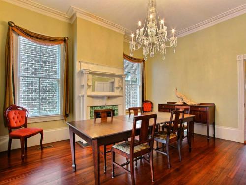 Washington Square Manor - image 11