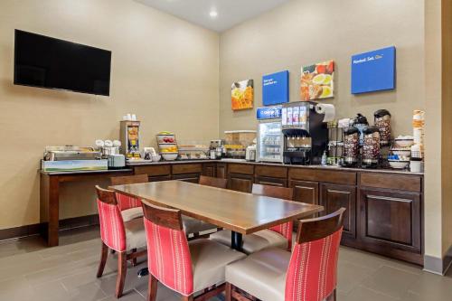 Comfort Inn & Suites Greeley