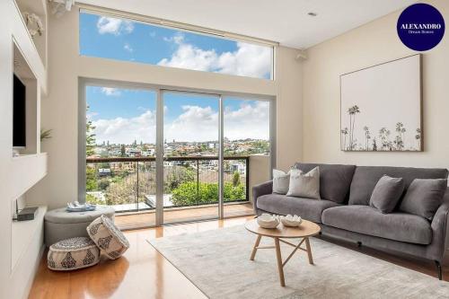 ELITE BEACHSIDE HOLIDAY HOME / TAMARAMA
