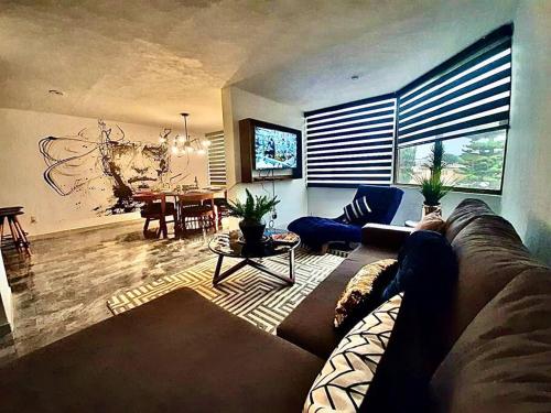 PH GRANDE, PISO COMPLETO 100% REMODELADO ZONA EXPO