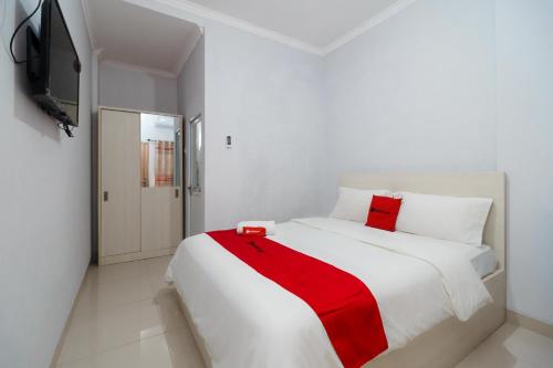 RedDoorz Plus near Simpang Tiga Tritayasa Cilegon