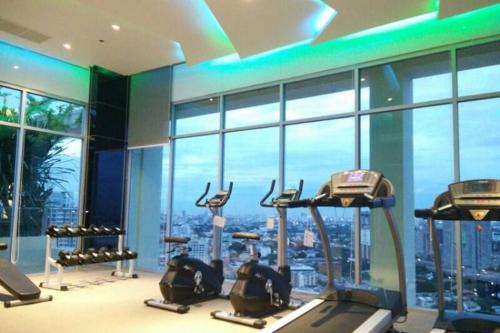 Cosy 2 bed condo on Sukhumvit, BTS Phra Khanong