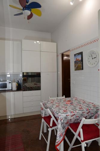 Emilios Home Entire Apartament up to 7 people - image 14