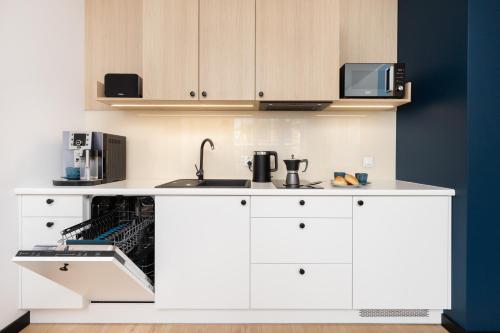 Seaview Apartment Nexo by Renters Prestige