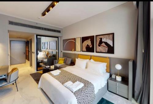 Live in iconic building two min away from dubai mall
