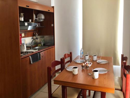 Caravel Hotel Apartments - image 5