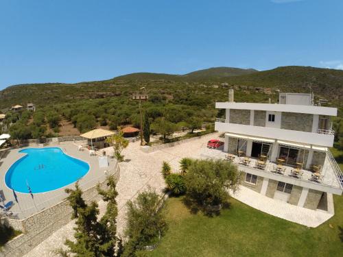 Kardamili Beach Hotel - main image