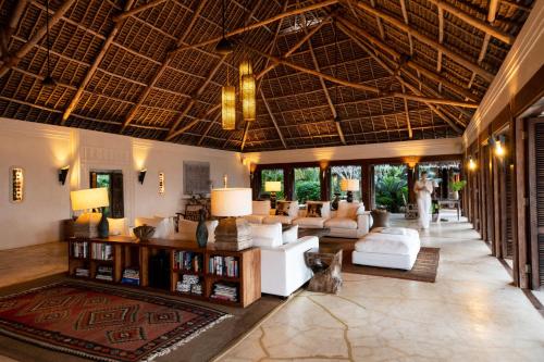 Pub/Lounge, Qambani Luxury Resort in Michamvi