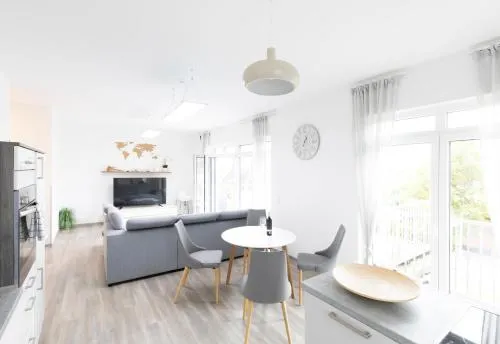 Moderne 2 Zimmer Ferienwohnung mit Dachterrasse - 95qm in Bremerhaven, Deutschland