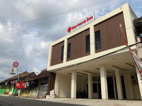 Hartono Inn Seturan Mitra RedDoorz