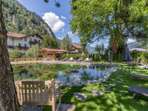 taman, Hotel Garni Birkenhof in Mayrhofen