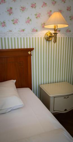 Three-Bedroom Apartment image 10