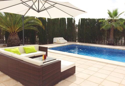 Villa rental private pool wi-fi
