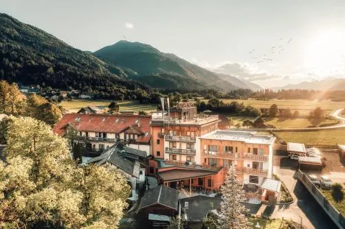 Hotel Samerhof - Badestrand inklusive in Tröpolach, Österreich
