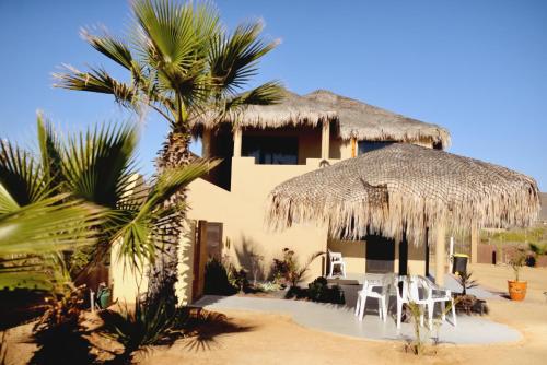 Cerritos Beach Palace in El Pescadero, Mexico