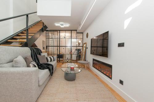  EXCLUSIVE MORALEJA - COLLECTION l - Eleven Host, Ferienwohnung in Alcobendas