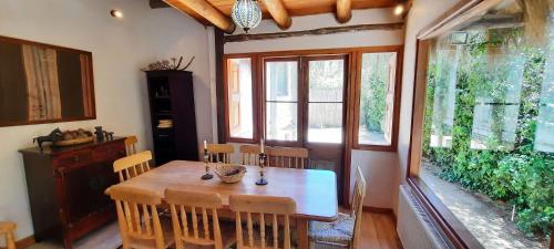 Casa en Zapallar con hermosa vista y jardín.