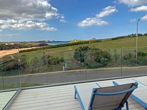 Balcony/terrace, Porth Beach Hotel in Trevelgue