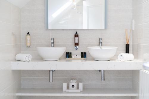 Ballyliffin TownHouse Boutique Hotel - image 6