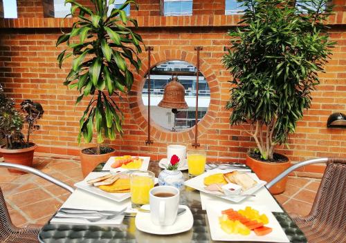 레스토랑, Apartasuites BellHouse Bogotá (Apartasuites BellHouse Bogota) in 노스 웨스트 (주거 지역)