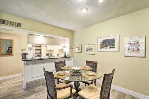 Large Tampa-Area Condo - 15 Mi Clearwater Beach! in Palm Harbor, USA