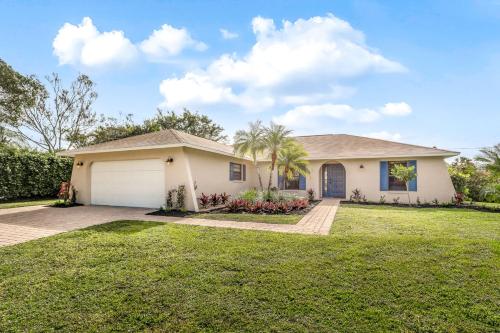 Palm Frond Ranch photo 1