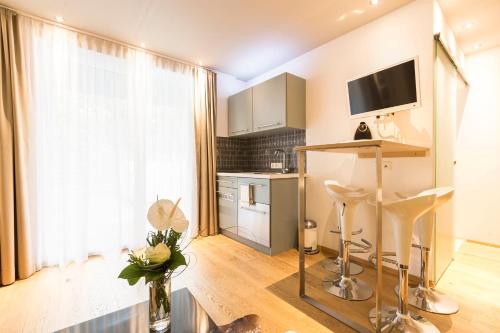 Konyha, Room 4 & 5 Apartments in Riedenburg