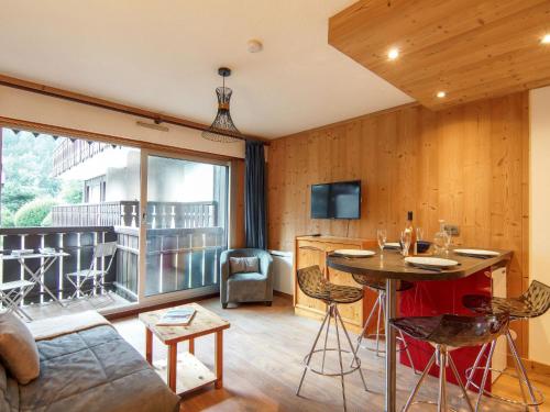 Apartment Clos du Savoy-8 by Interhome - Location saisonnière - Chamonix-Mont-Blanc