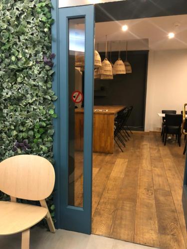 Hotel Le Cygne d'Argent - image 13