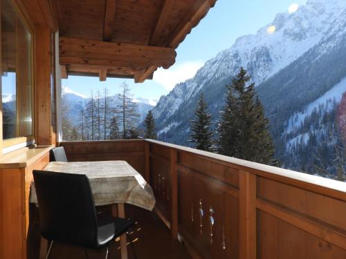 Apartment Piz Mundin by Interhome in 施皮斯