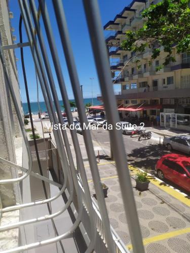 PRAIA DO MORRO - APTO 3 QUARTOS SENDO 2 SUITES WIFI 300 MB E GARAGEM - 50 METROS da PRAIA - ATÉ 8 PESSOAS, Guarapari