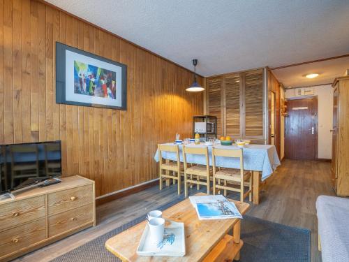 Apartment Le Grand Tichot A et B-2 by Interhome - Location saisonnière - Tignes