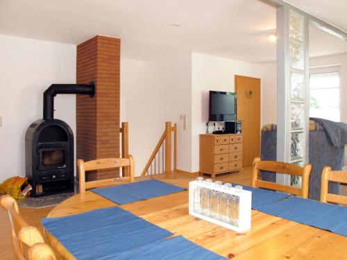 Apartment Könitz by Interhome