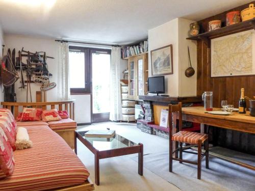 Apartment Champraz-7 by Interhome - Location saisonnière - Chamonix-Mont-Blanc