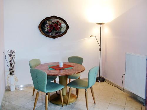  Apartment Zwei Rosen - PUL555 by Interhome in Fondole