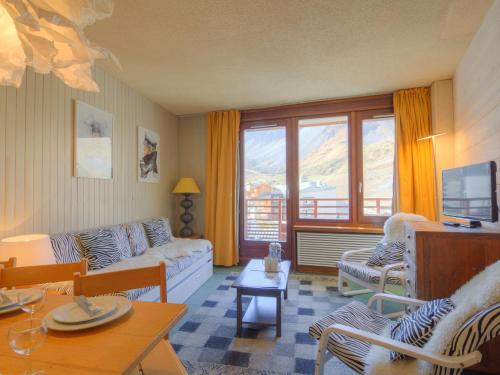 Apartment Le Curling B-27 by Interhome Tignes Le Lac