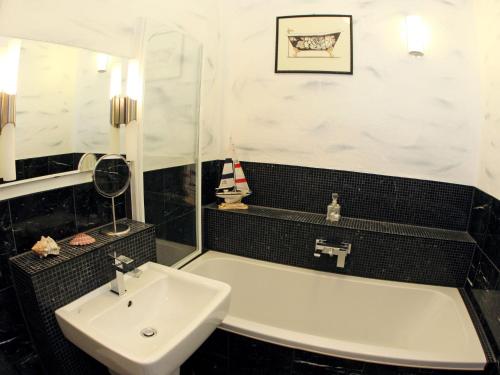 Apartment Schlüterstrasse by Interhome, Berlino (foto 6)