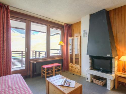 Apartment Le Curling B-7 by Interhome - Location saisonnière - Tignes