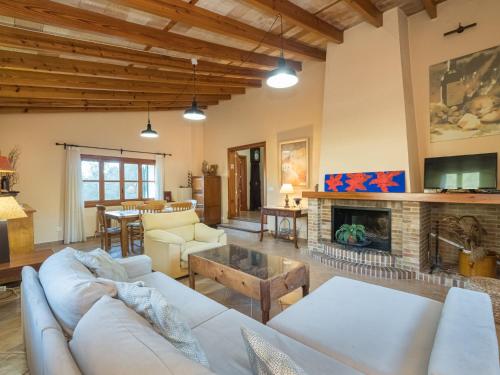  Holiday Home Es Barracar - CMI105 by Interhome in Caimari
