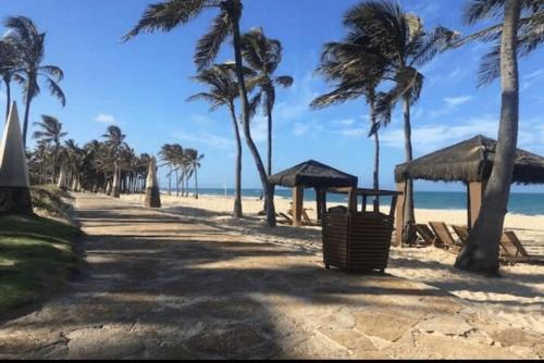 Apartamento de Luxo no Beach Park Suites Resort por Carpediem