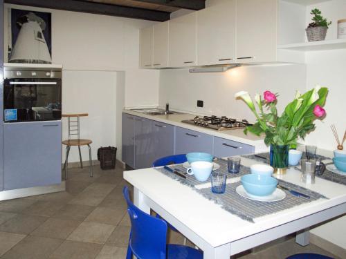  Apartment Cielo e Mare - FLG111 by Interhome, Ferienwohnung in Finale Ligure