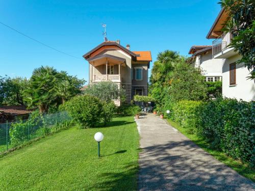  Apartment Magda by Interhome in Porto Valtravaglia