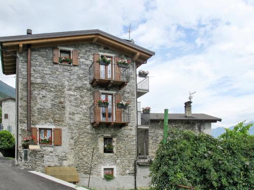  Holiday Home Casa Kiwi by Interhome in Cercino