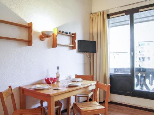 Studio Le Triolet-6 by Interhome 1