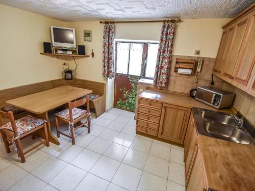 Apartment La Busa-4 by Interhome 2