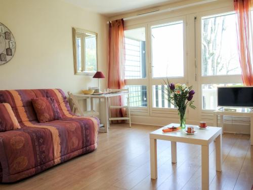 Studio Le Parc de la Chaumière-5 by Interhome 3