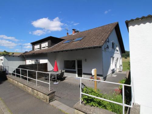 Apartment Eifelnatur - Haus 3-2 by Interhome in 伊梅拉特
