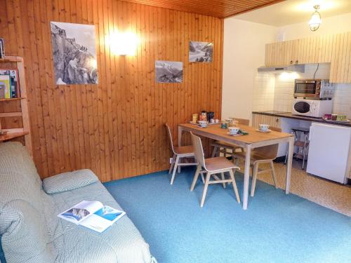 Studio L'Aiguille du Midi-9 by Interhome Chamonix