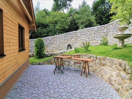 Holiday Home Bečov nad Teplou 2 by Interhome (Holiday Home Becov nad Teplou 2 by Interhome) in 泰普拉河畔貝喬夫