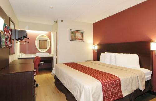  Standard Room with One Double Bed Disability Access Smoke Free